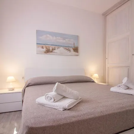 Apartmán Guesthost - Lovely Sea View With Balcony