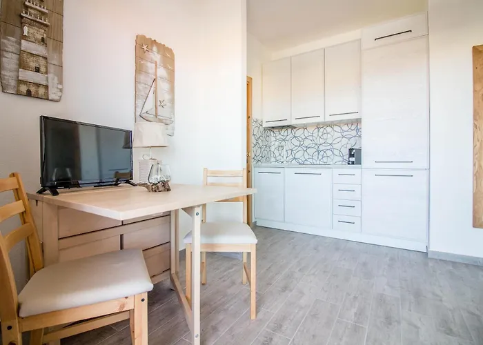 Guesthost - Lovely Sea View With Balcony Apartamento Palau