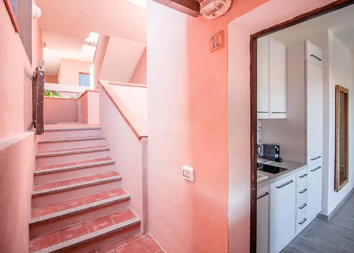 Guesthost - Lovely Sea View With Balcony Apartamento Palau