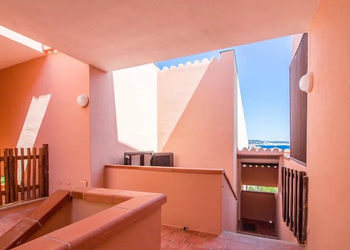 Apartamento Guesthost - Lovely Sea View With Balcony Palau