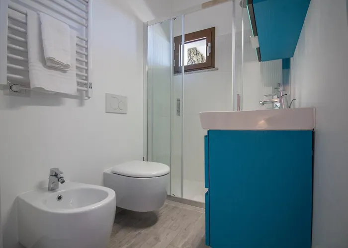 Apartamento Guesthost - Lovely Sea View With Balcony Palau