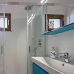 Guesthost - Lovely Sea View With Balcony *