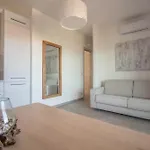 Guesthost - Lovely Sea View With Balcony * Palau