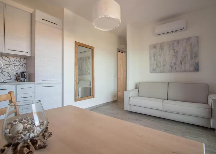 Guesthost - Lovely Sea View With Balcony * Palau